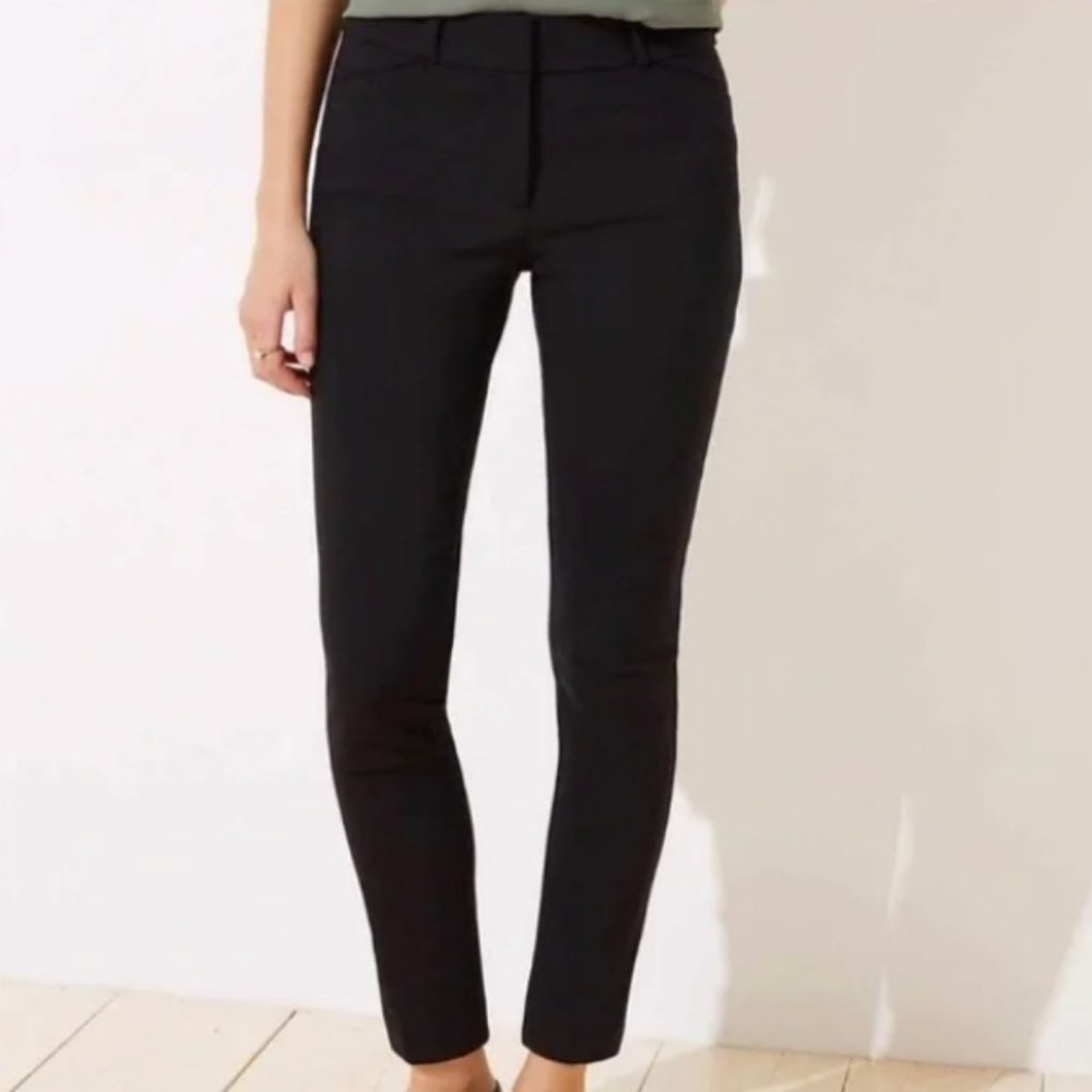 Black Julie Skinny LOFT by Ann Taylor Slacks / Pants with 6% Spandex